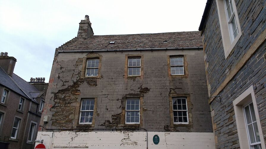 2 Broad Street before - image by Leslie Burgher