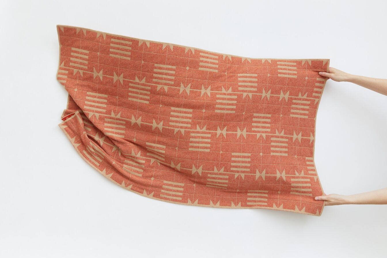 Hilary Grant baby blanket 'dovetail' in barley rust