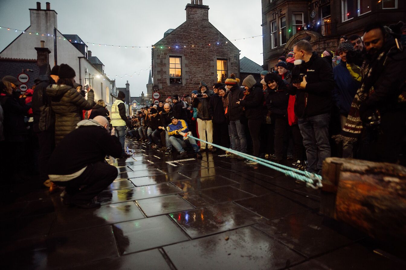 Yule Log pull, Stromness