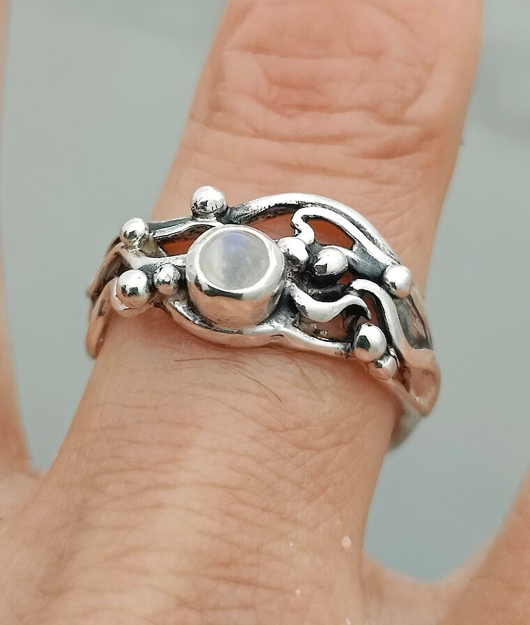 Seaweed wrack rings from Marion Miller Jewellery