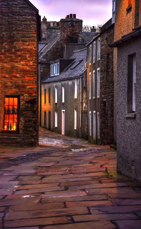 The winding Stromness Street - image by Glenn McNaughton
