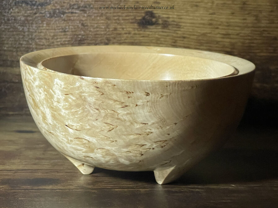 Masur Birch bowl with hand carved feet