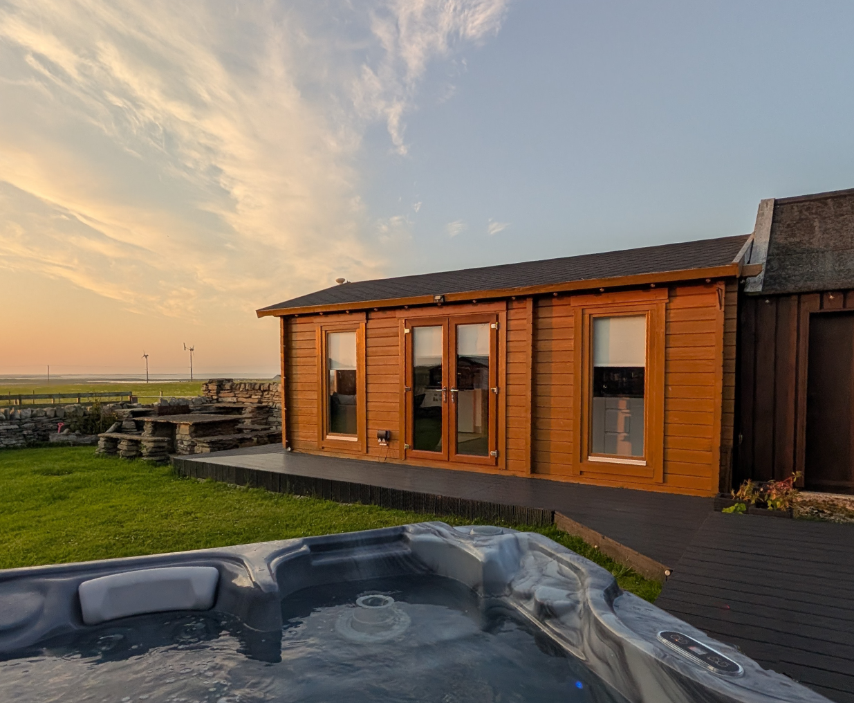 Marston Cabins - Black Rock Logo