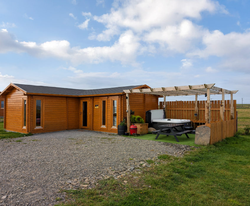 Marston Cabins - Otterswick Logo