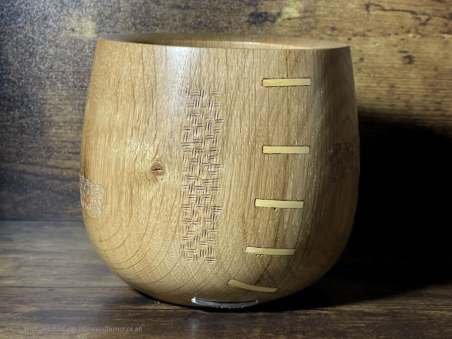 SCOTTISH OAK bowl. English boxwood repair splines