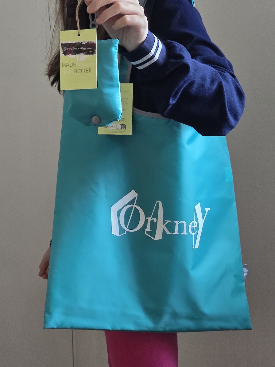 NEW pocket tote bag